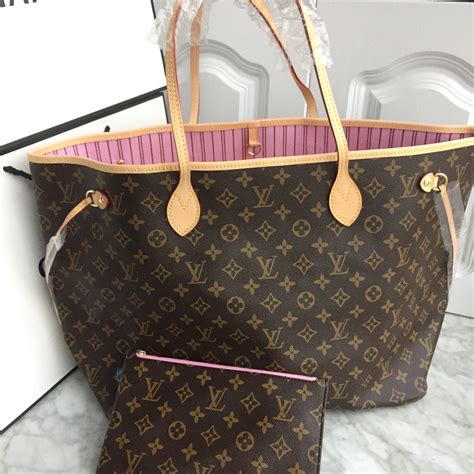 authentic louis vuitton neverfull bag.